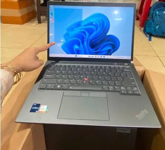 Laptop Lenovo Thinkapad T14s Core I7-1270 RAM 32GB 14inch TS N-ETM