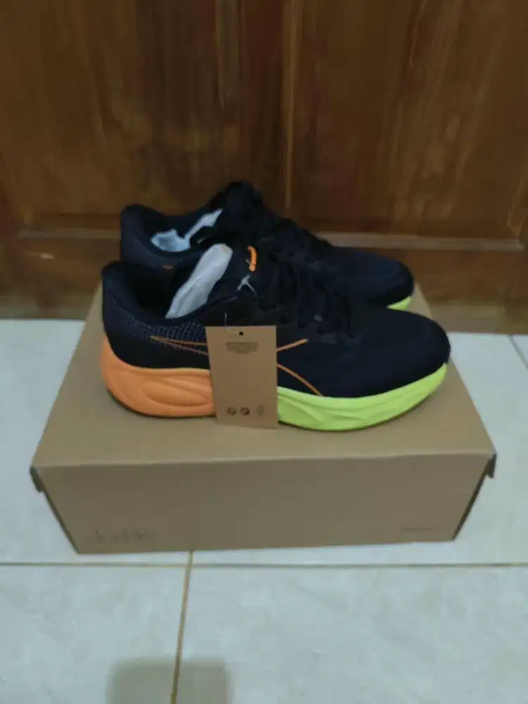 Sepatu Diadora Rasil Men Size 40