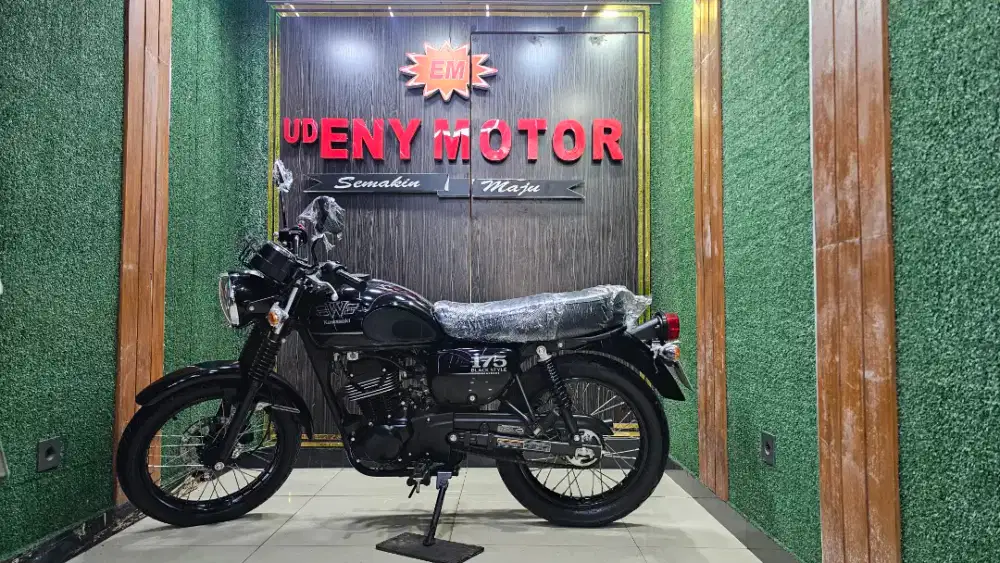 ENY MOTOR - READY KAWASAKI W175 BLACK STYLE 2023 - KM 8RB