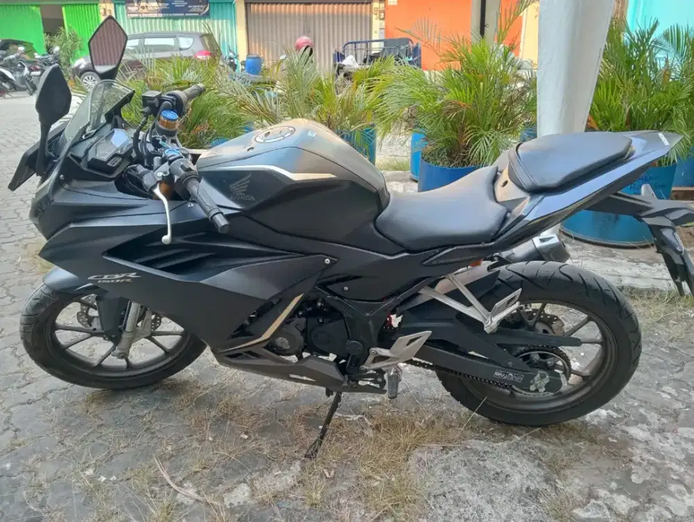 Promo DP 300 Honda CBR 150 R ABS Tahun 2023