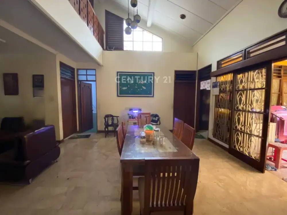 Dijual Rumah Asri Di Bintaro Sektor 1 JakSel