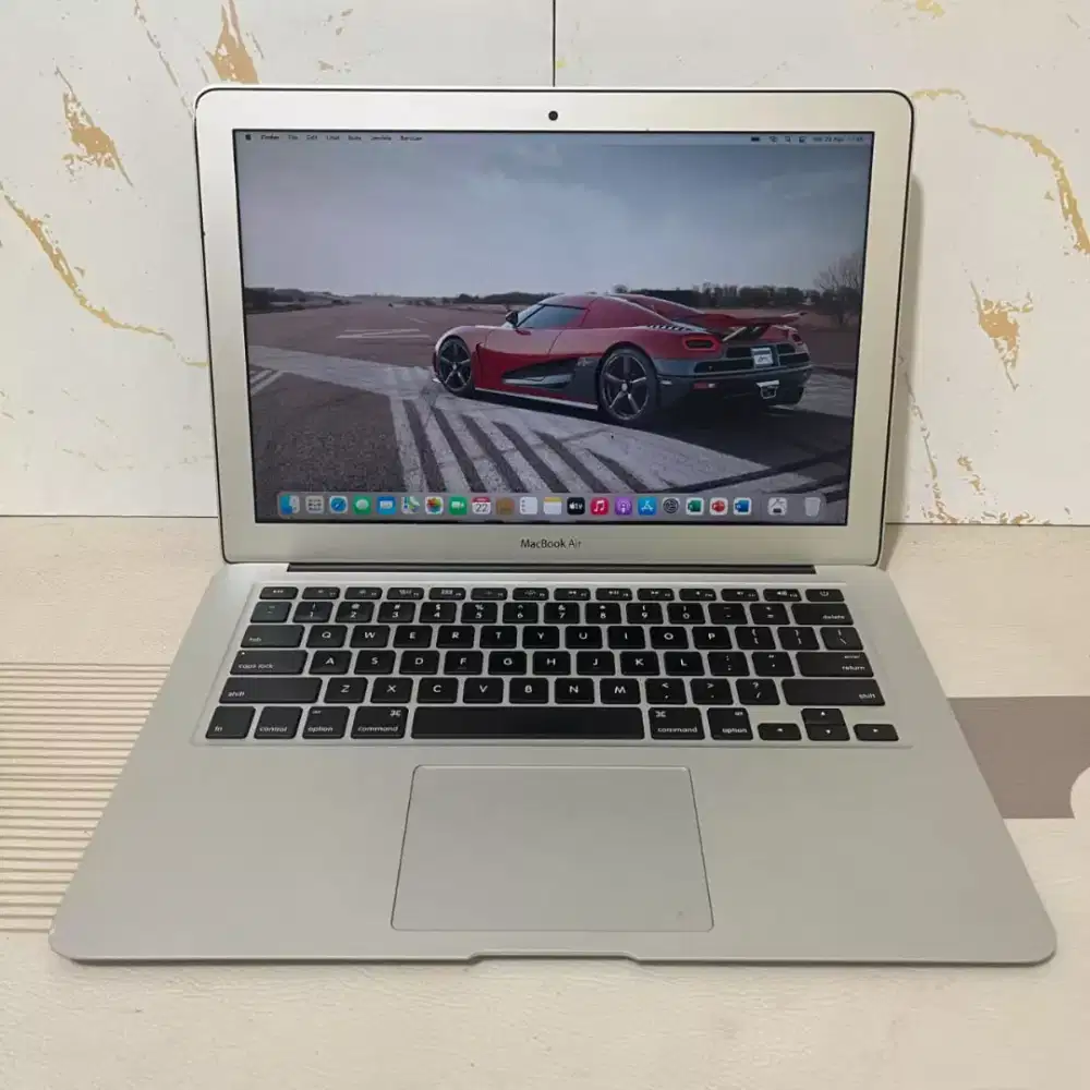 Macbook Air 13-inch, Early 2014.
