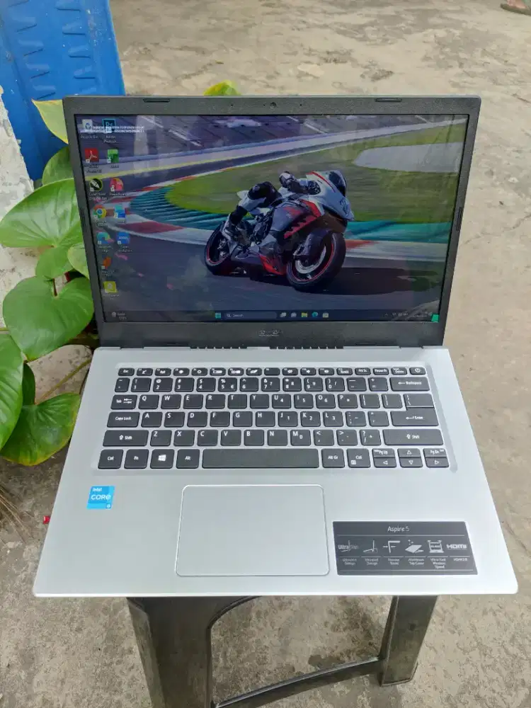 Laptop Acer Aspire 5 A514-54 Core i3 Gen 11 SSD 512GB, Bergaransi