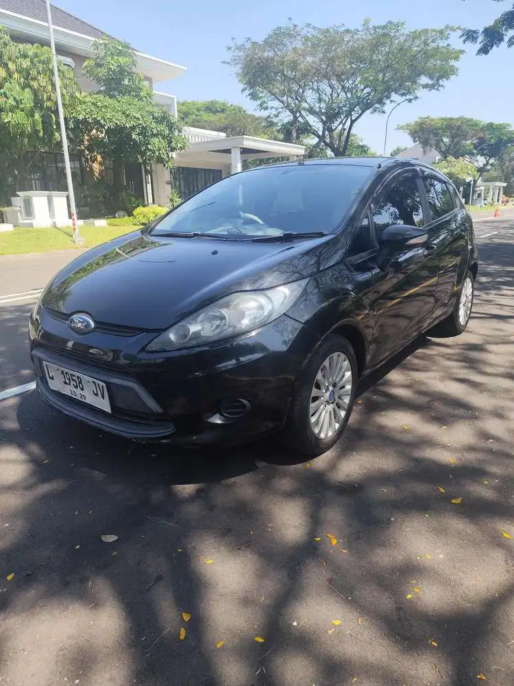 Di Jual Mobil Ford Fiesta Unit Siap Pakai Terawat