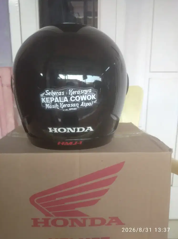 Helm Honda HMJ-1 bawaan beat street