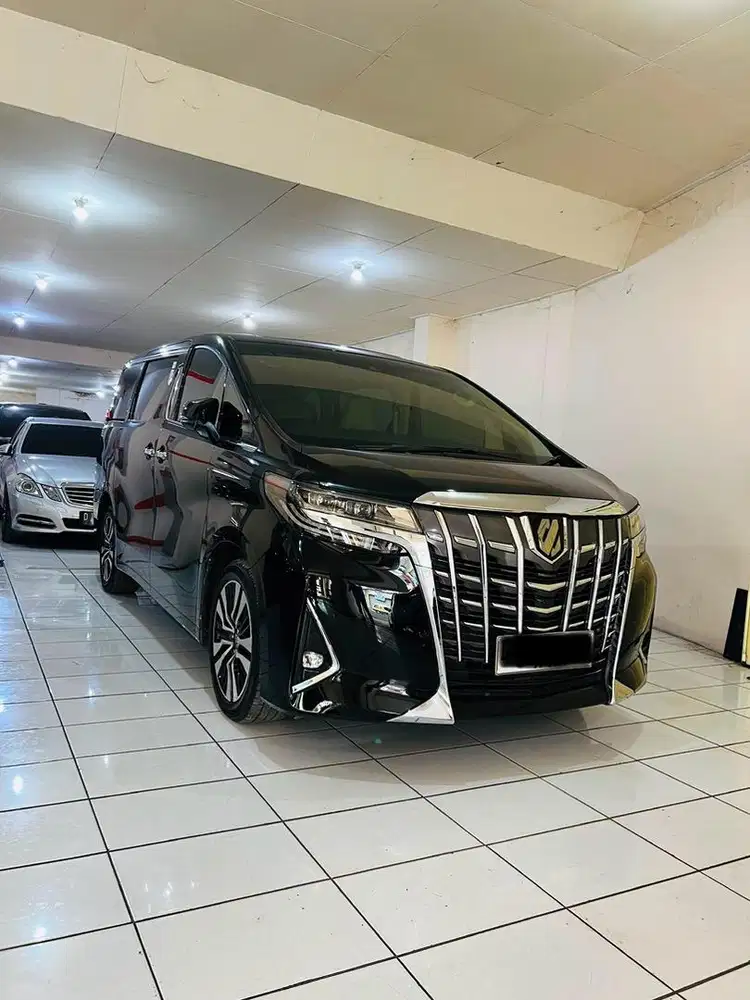 Toyota Alphard G atpm 2023 hitam
