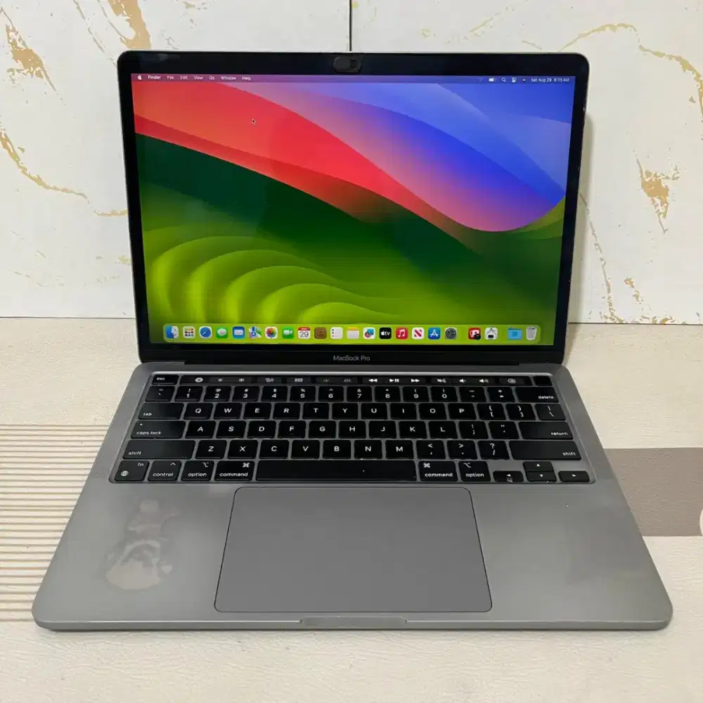 Macbook Pro M1 Tahun 2020 (Touch Bar). -Apple M1 - 8GB -SSD 256GB -