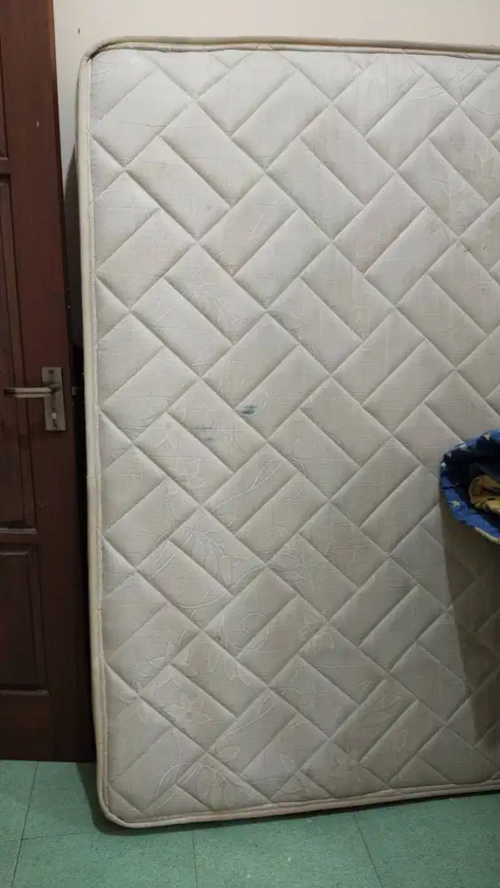Jual kasur springbed bekas