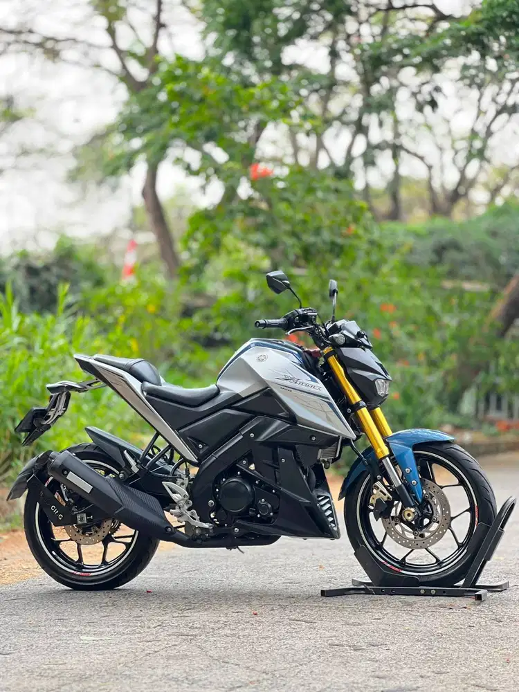 YAMAHA XABRE 150 SILVER 2018 KM LOW PAJAK PANJANG SIAP TOURING