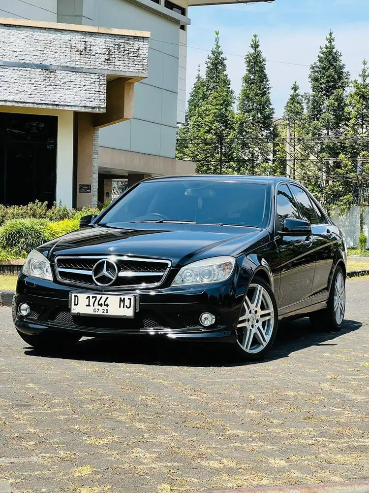Mercedes Benz C300 AMG 2010 kn 56rb