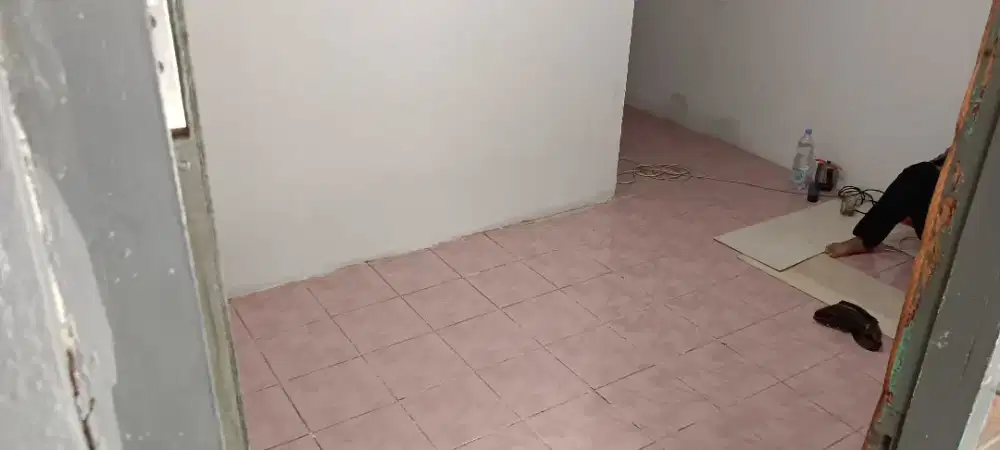 Disewakan rumah Jelambar bisa bulanan