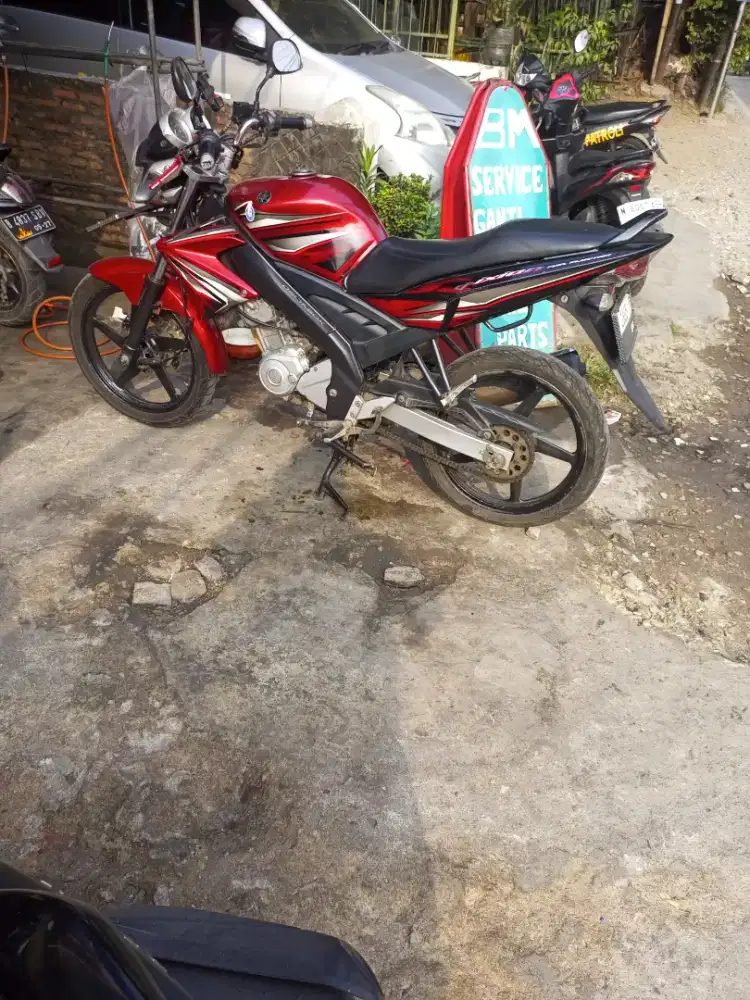 Motor Vixion old 2012 Gadai