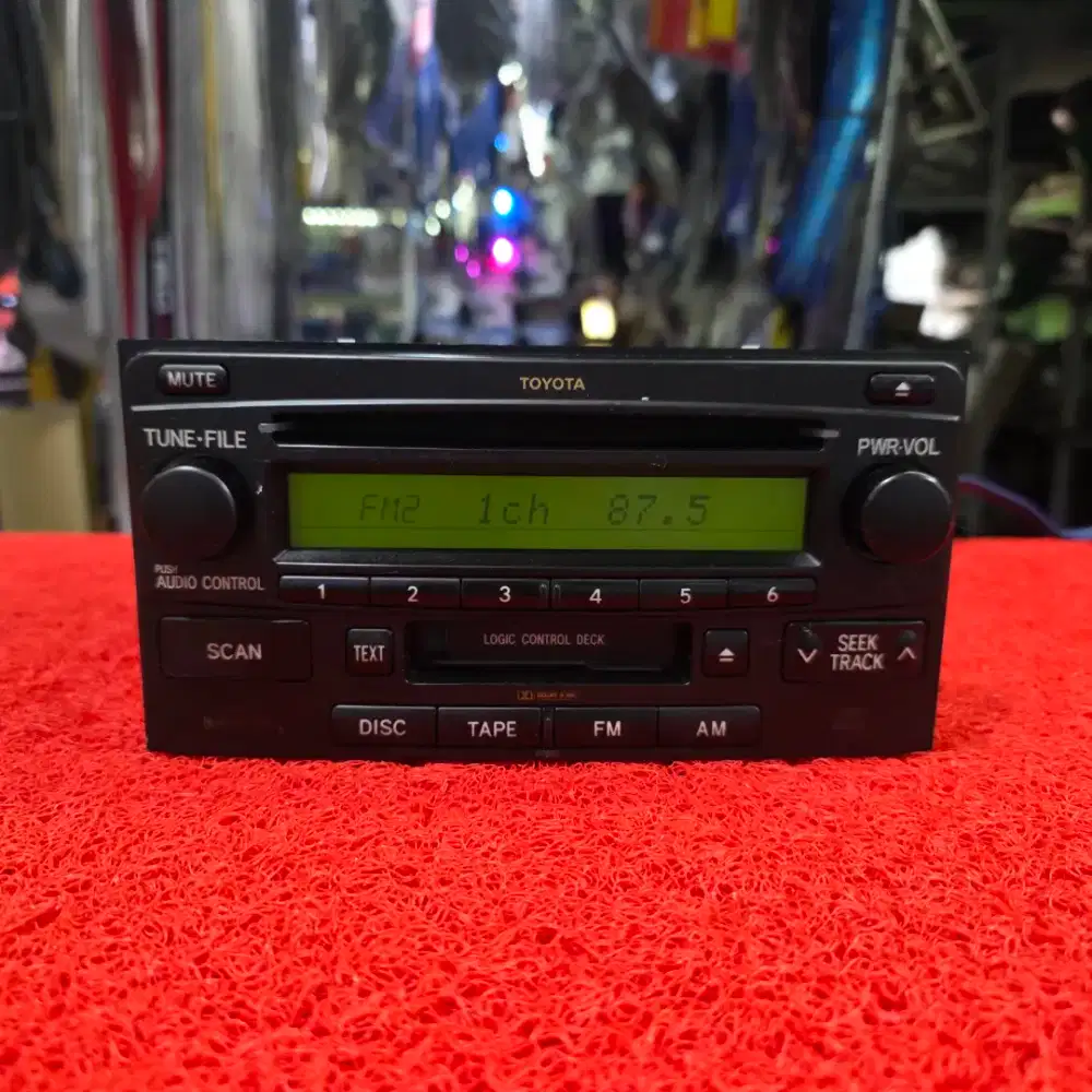 Head Unit TOYOTA INNOVA 2007-2010 Kaset CD Radio FM AM Orisinil