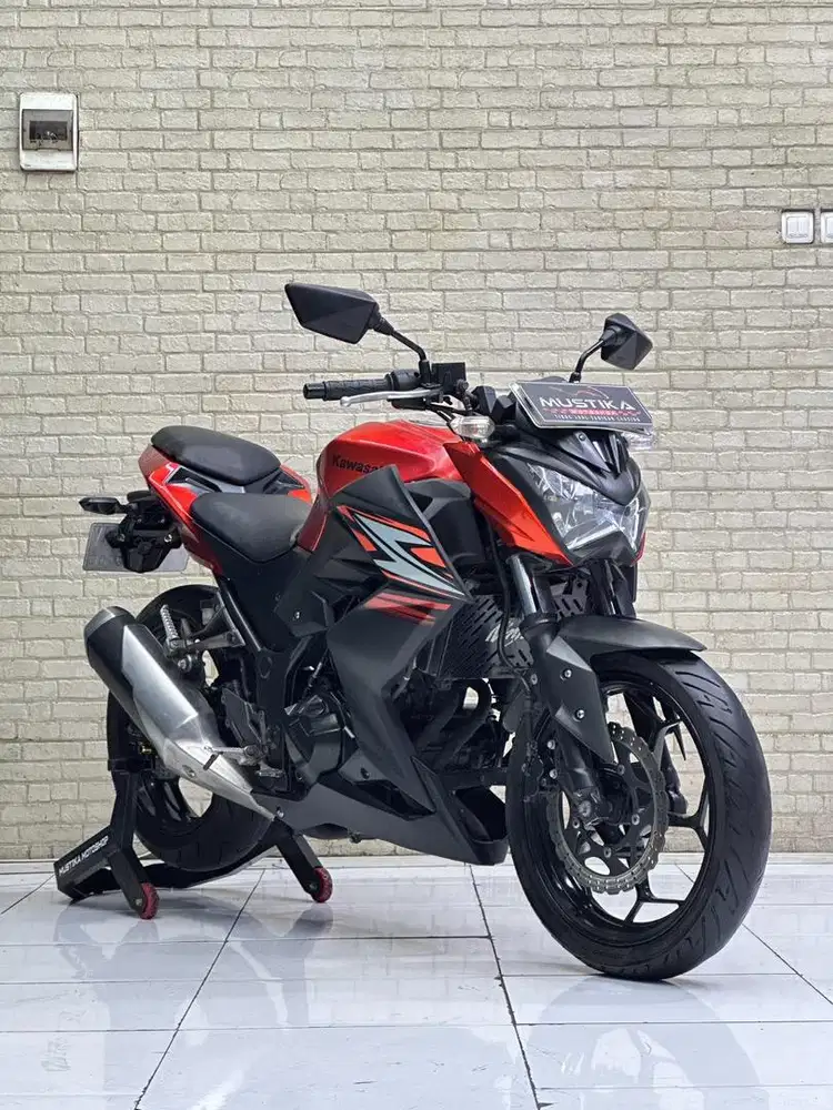 Koleksi Pribadi! Kawasaki Z250 FI 2014 Merah
