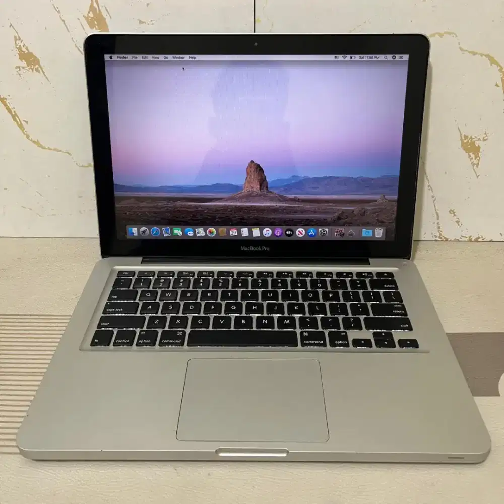 Macbook Pro 13-inch, 2012. - Intel Core i5 -SSD 256GB -10GB - GRESS