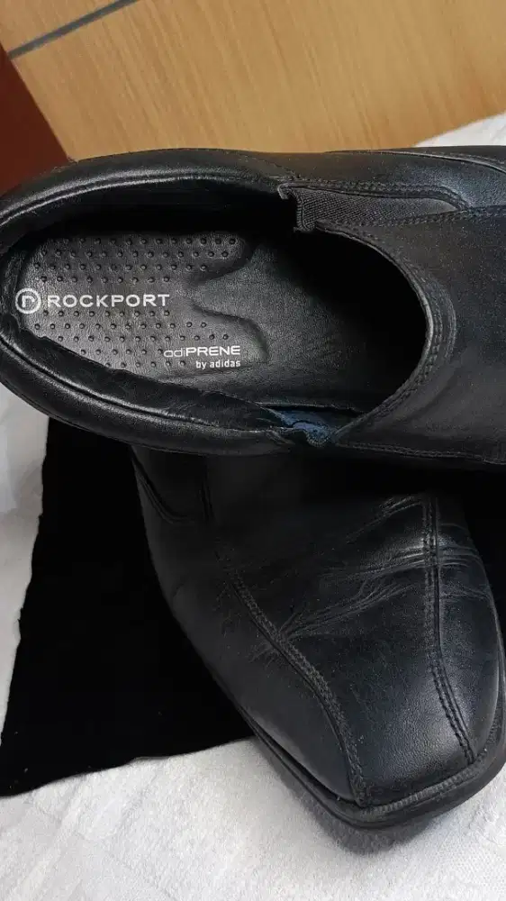 Sepatu Pantofel Rockport ADIPRENE by Adidas Original