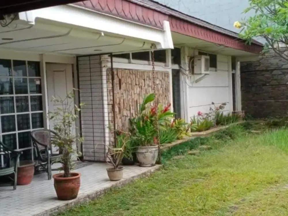 Rumah Hitung Tanah Di Turangga Akses Jalan Lebar Fasad 20 Meter
