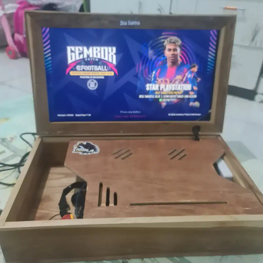 Ps3 + box + monitor 19inch