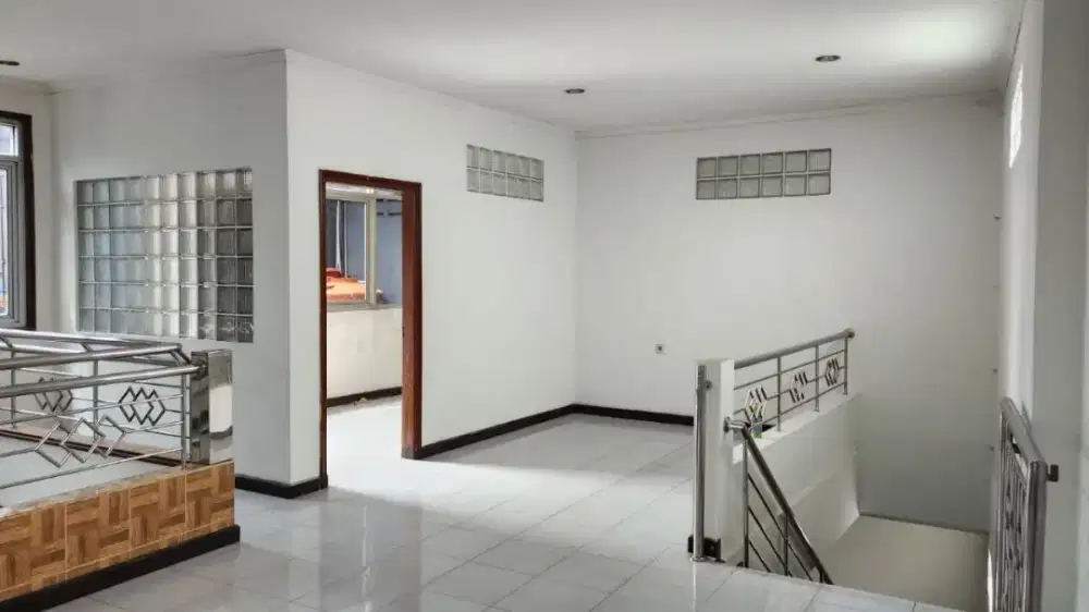Dijual murah ruko dan rumah dibawah njop di Rajawali Timur Bandung