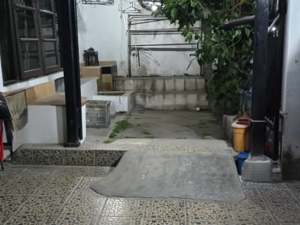 Dijual Rumah di Taman Rahayu 2