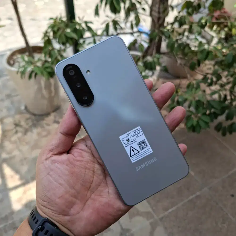 Samsung A17 8/128GB masih garansi resmi sein