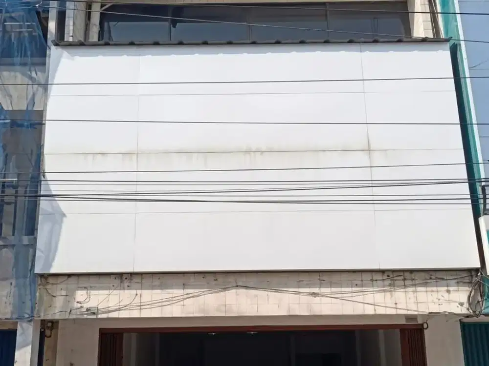 Ruko Strategis 3 Lantai di Sawah Besar – LT 99 m², LB 252 m², Harga Nego!