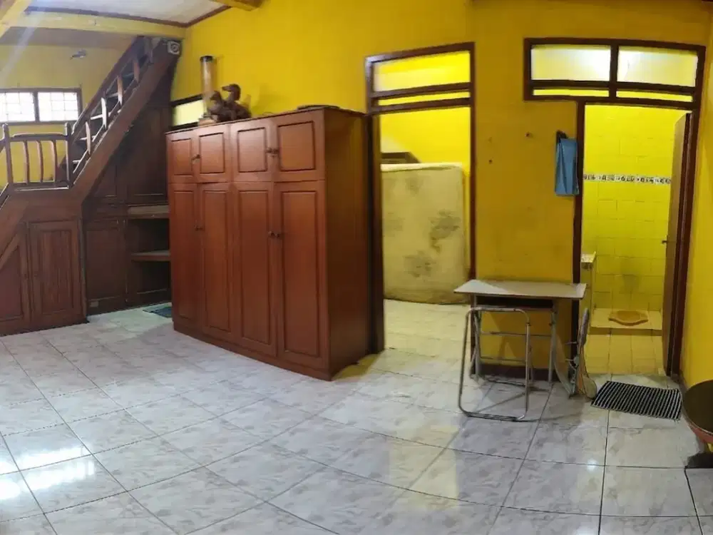 Dijual Rumah di Taman Holis Indah