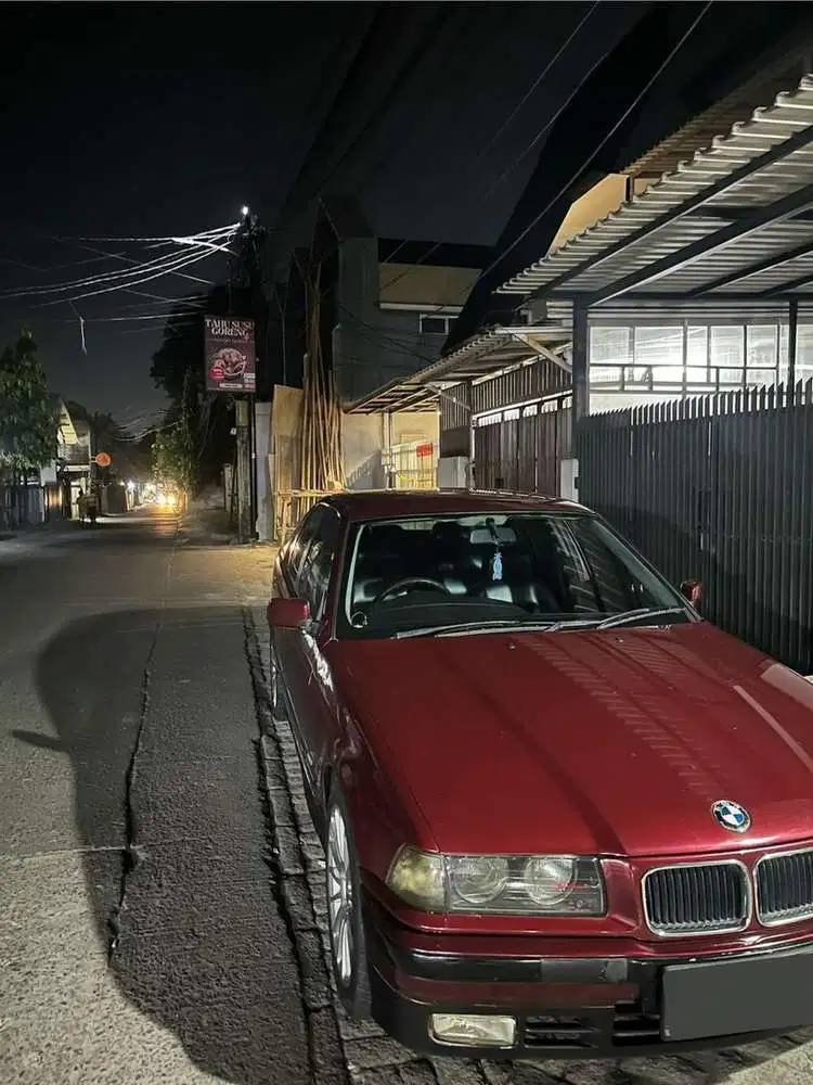 BMW 320i 1994 Bensin