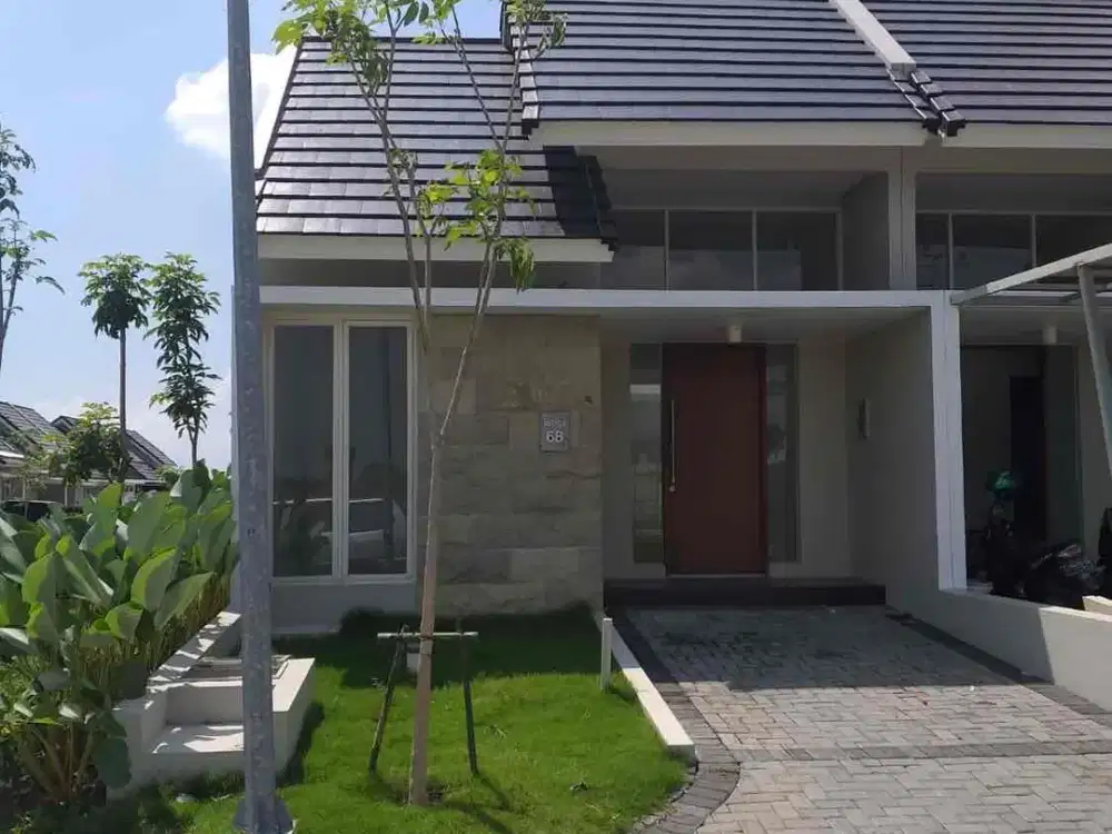 Dijual Rumah Hook Citraland Utara  Siap Huni