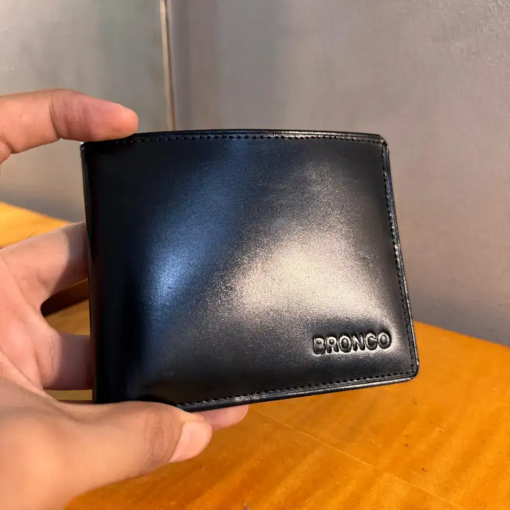 Dompet Pria Kulit Asli ( Bronco )
