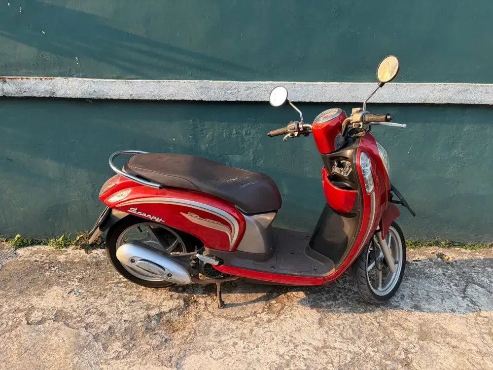 Dijual! 2016 Scoopy merah merona