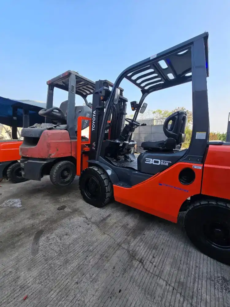 Forklift Toyota 3 Ton,Matic,Tiang 3 Meter,1DZ-II,8FD30,Tahun 2021
