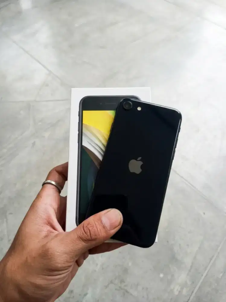 iPhone SE 3 64gb Kemenperin setara ibox