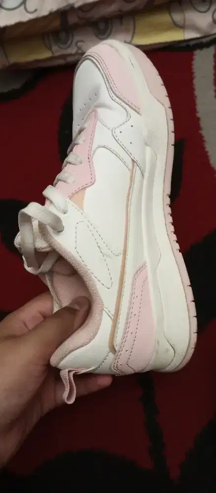 DIJUAL SEPATU AIRWALK ORI BISA UNTUK ANAK PEREMPUAN DAN DEWASA