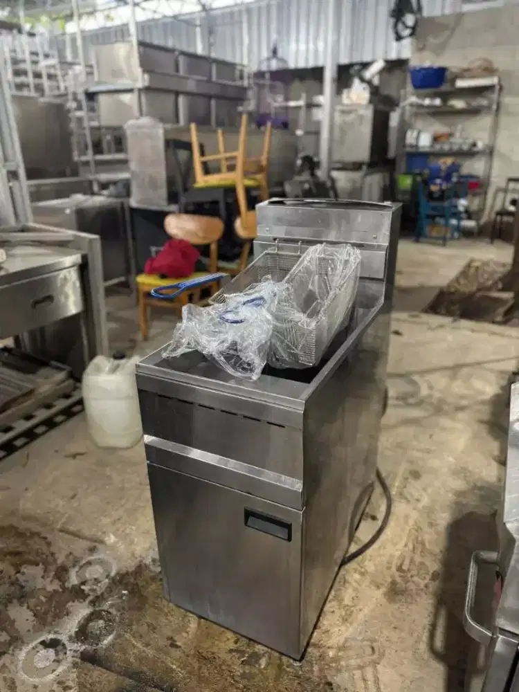 RECOMENDED, DEEPFRYER GAS NAYATI

GFE/40 RS
Kapasitas 20-25L