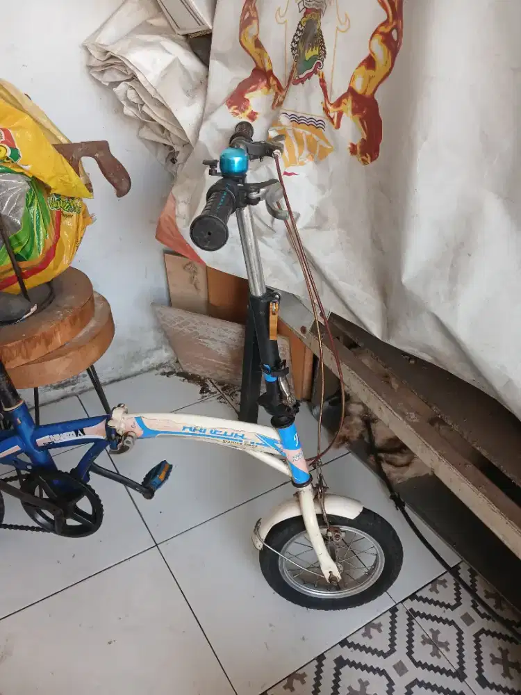 Sepeda lipat anak