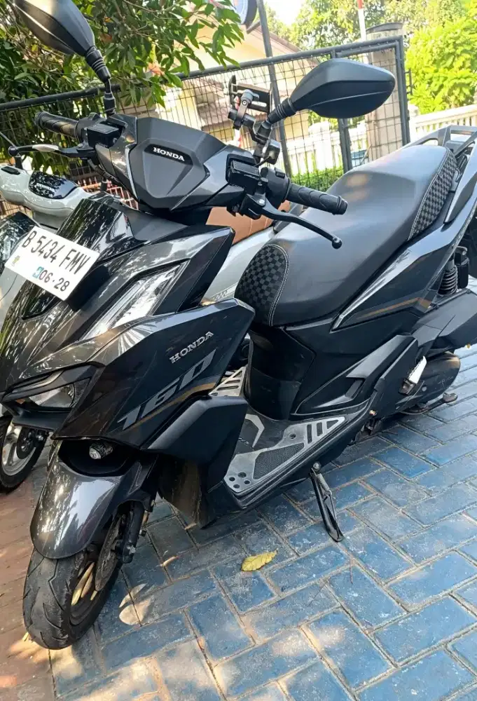 HONDA VARIO 160 ABS TAHUN 2023