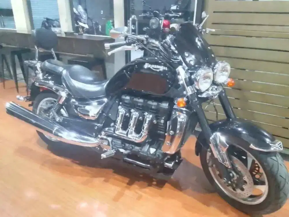 Triumph Rocket III Roadster