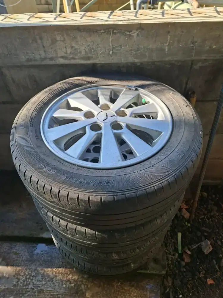 Velg oem xpander R15