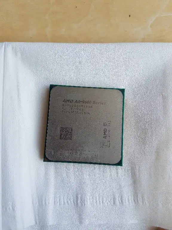 Processor AMD AM4 A8 9600 4 core speed to 3.4Ghz Radeon R7
