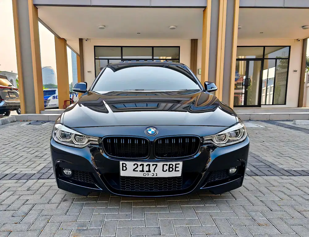 BMW F30 SERI 330i LCI M Sport 2016