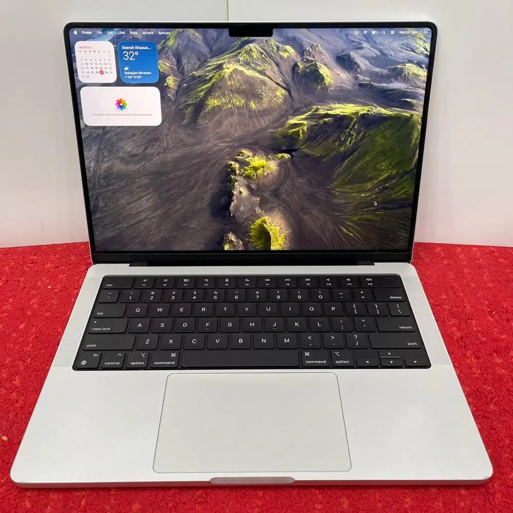 MacBook Pro 14 inch 2023 M2 Pro Silver
