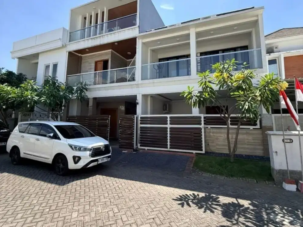 Dijual Rumah 3 Lantai Puri Surya Jaya Cluster Boston SHM