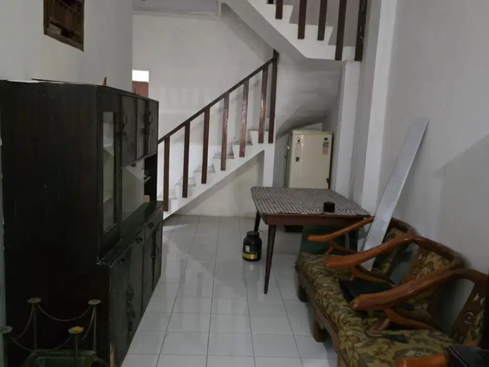 Disewakan Rumah 2 lantai di Kampung Ambon