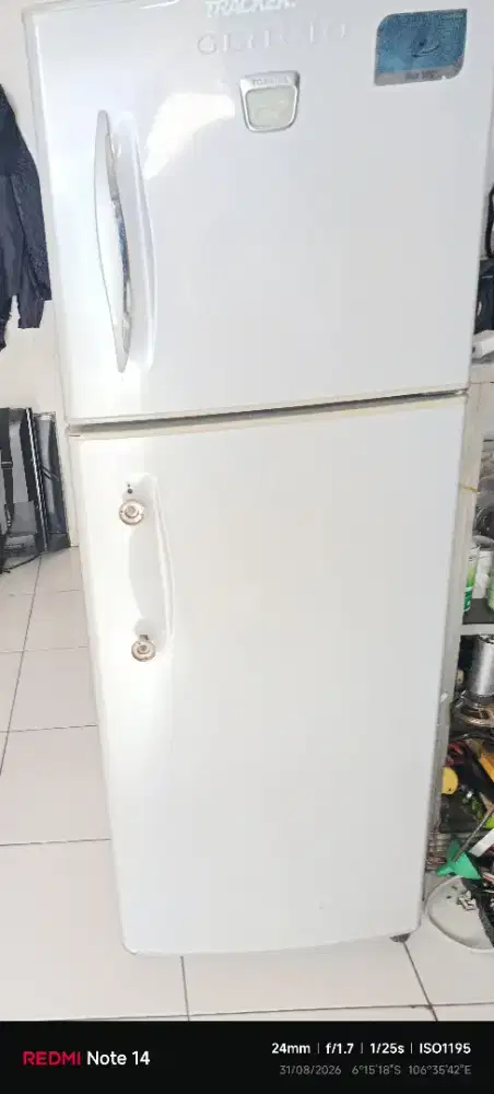 Kulkas Toshiba Glacio