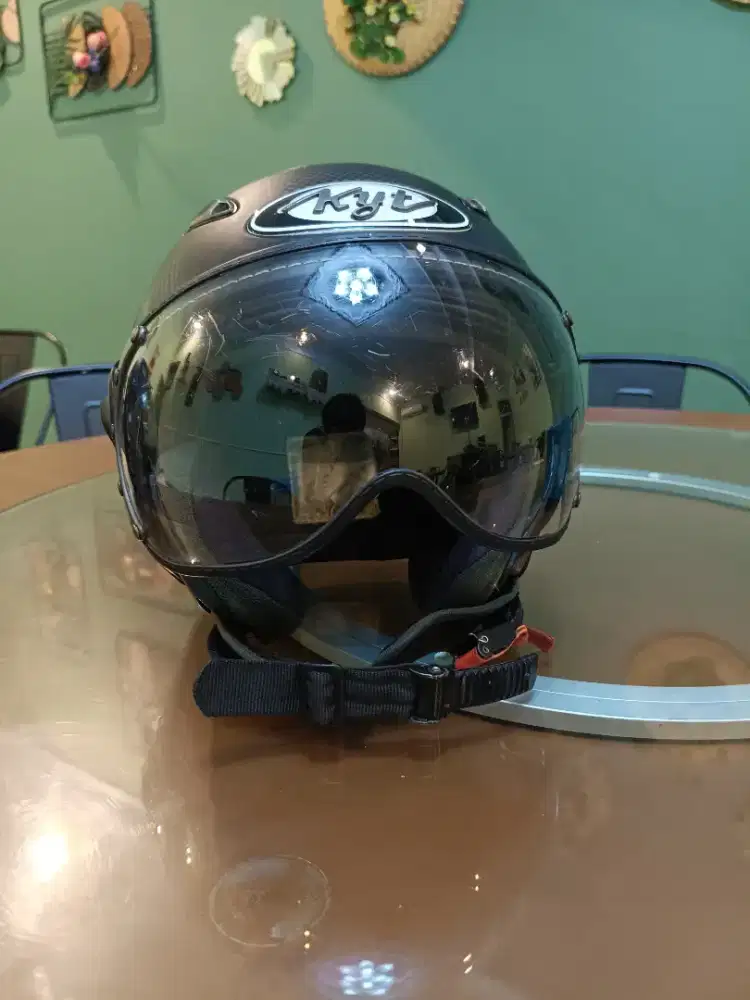 Helm KYT Elssico Carbon Original Size M - Kondisi Terawat
