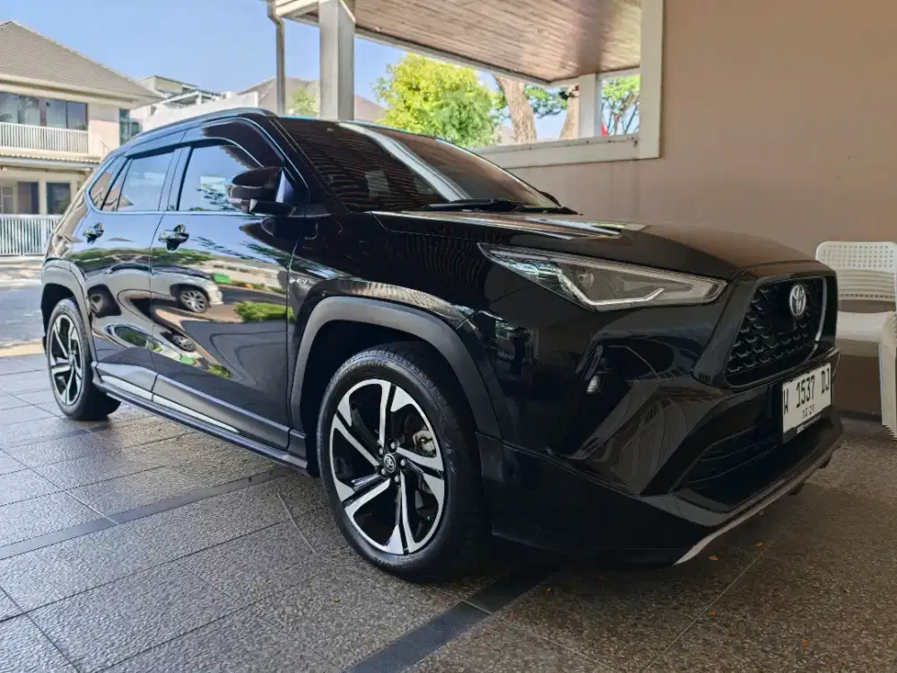 Toyota Yaris Cross Hybrid GR Hitam 2024 Istimewa
