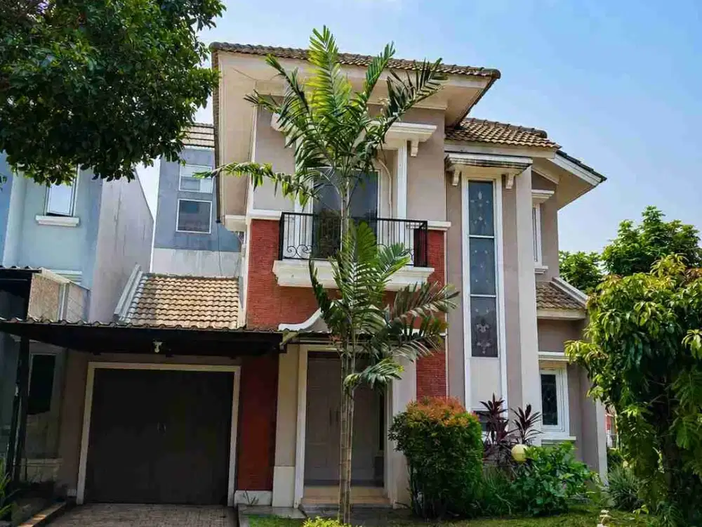 Disewakan Cluster Crystal Barat hook Gading serpong