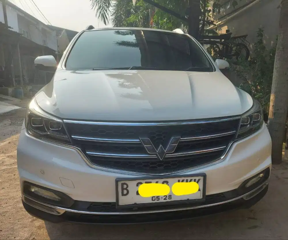 Wuling Cortez 1.8 AMT (Matic) L Lux Plus 2018 Kilometer 86 Ribu Putih
