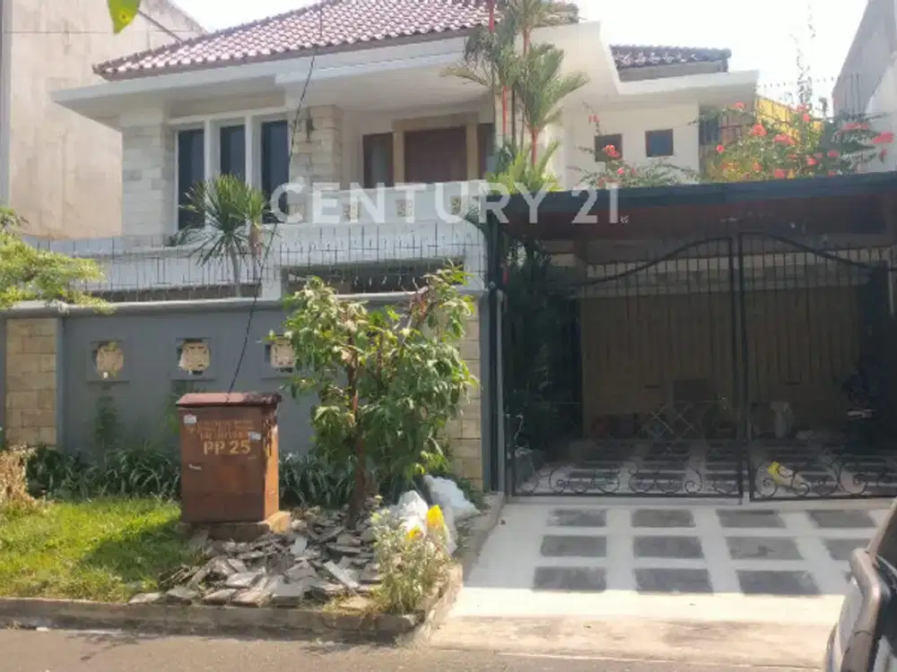 Disewakan Rumah Bagus Dengan Pool Di Pondok Indah